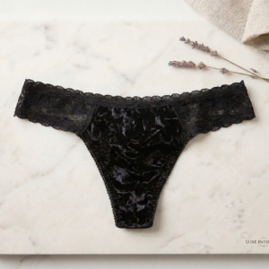 στρίνγκ με δαντέλα & βελούδο μπροστά