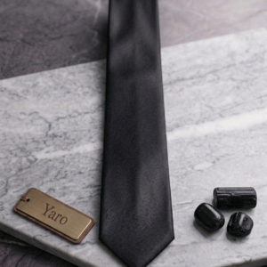 Γραβάτα slim μαύρο χρώμα